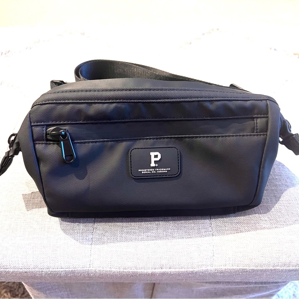 Portland Gear Cascade Crossbody Bag ~ Black